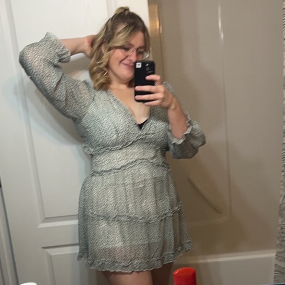 Meet your Posher, Shelby - Picture 2 of 4